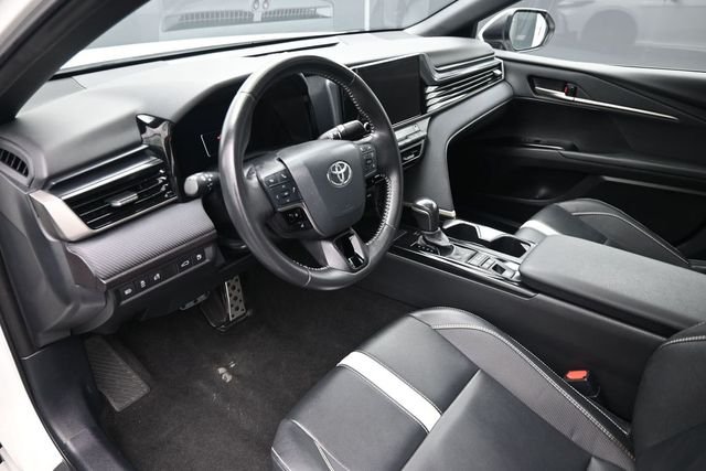Used 2025 White Toyota SE image 18