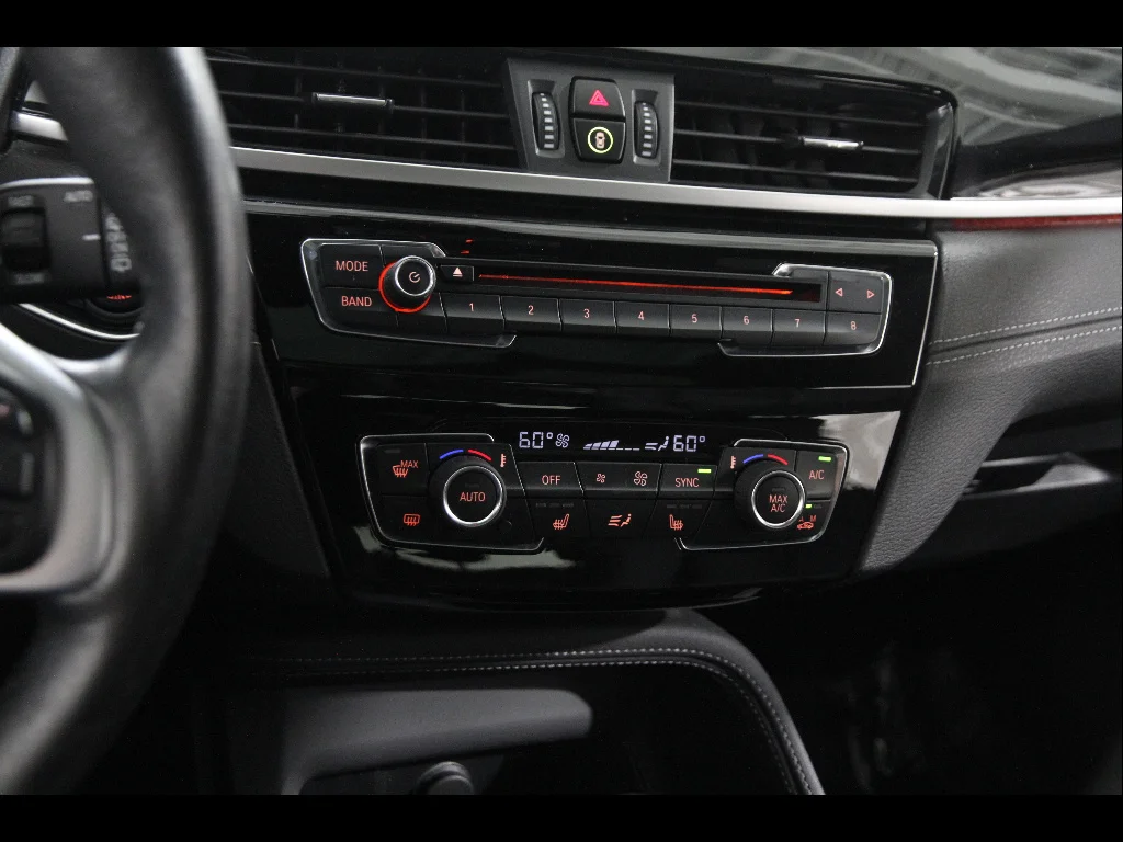 Used 2019 Black Sapphire Metallic BMW xDrive28i image 14