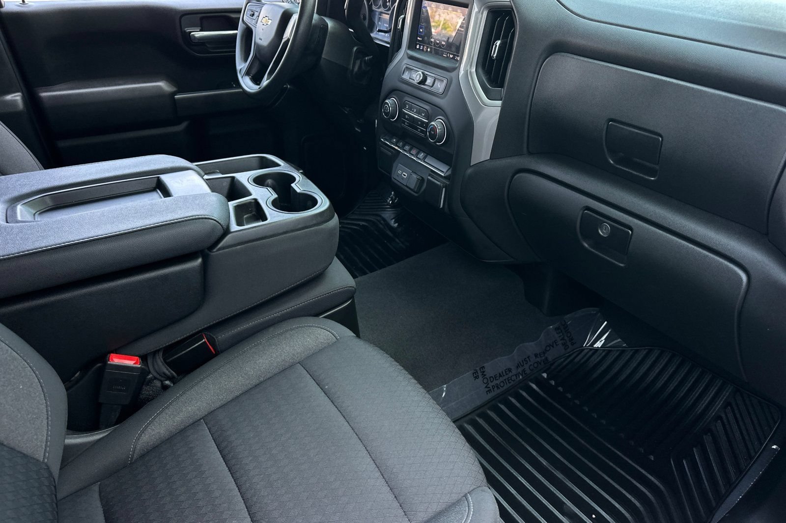 Used 2022 Summit White Chevrolet Custom image 19