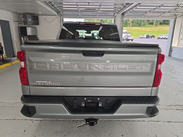 Used 2023 Gray Chevrolet Custom image 4