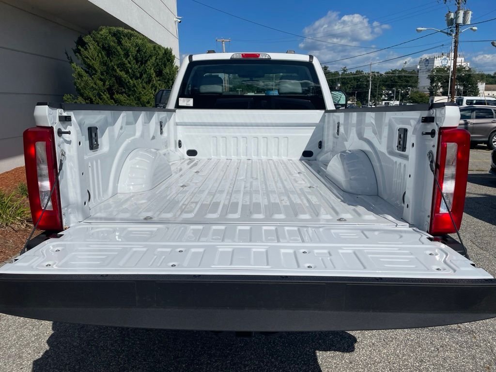 New 2026 Oxford White Ford F-250® XL image 9