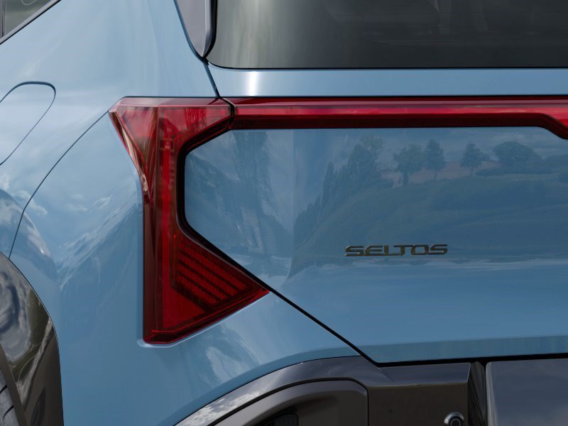 New 2027 Frost Blue / Black Roof Kia X-Line S image 11