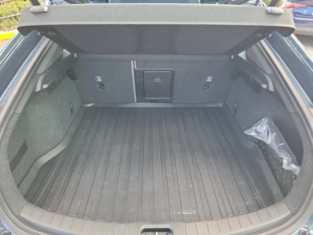 Used 2024 Blue Polestar Long Range Dual Motor image 9