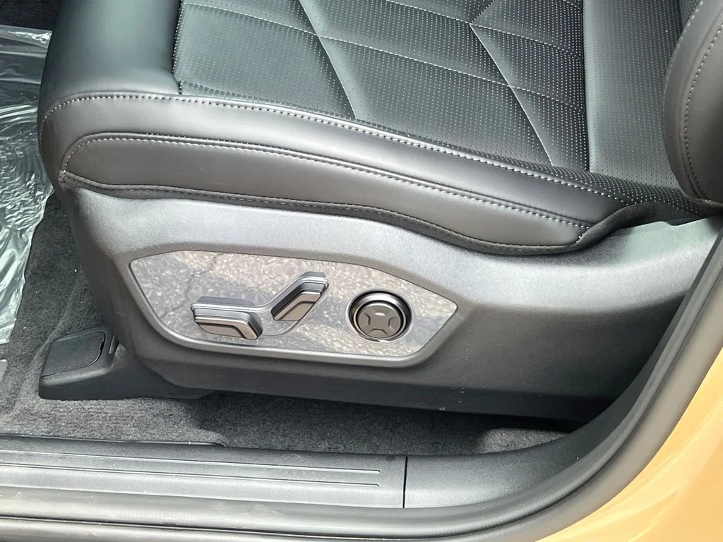 New 2027 Brown Kia X-Line EX image 10