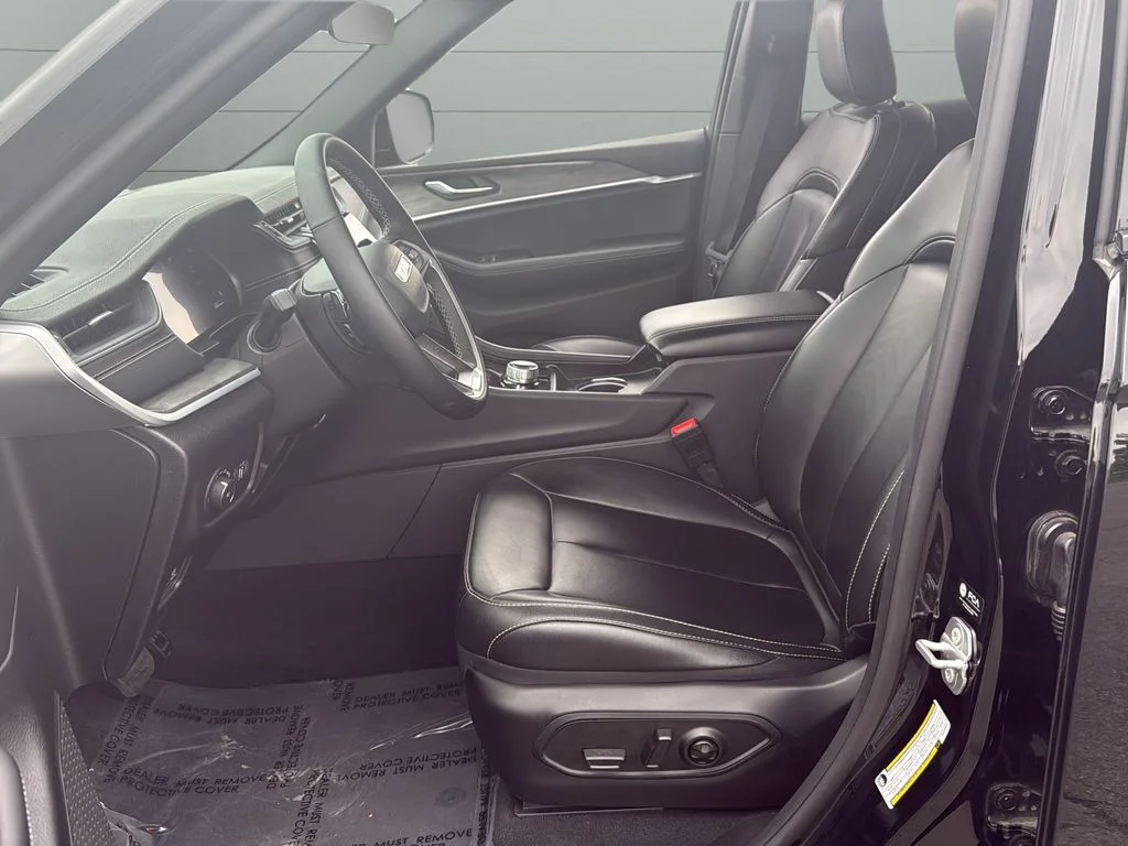 Certified Used 2025 Black Jeep Limited image 10