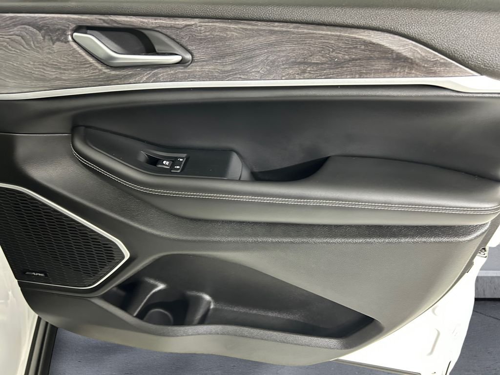 Used 2023 White Jeep Limited image 15