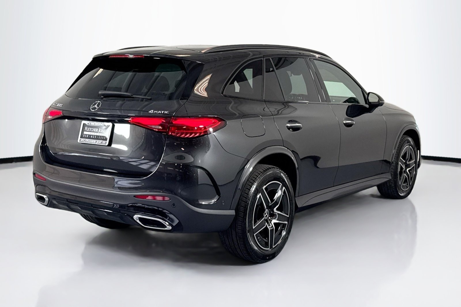 New 2026 Graphite Grey Metallic Mercedes-Benz GLC 300 image 5