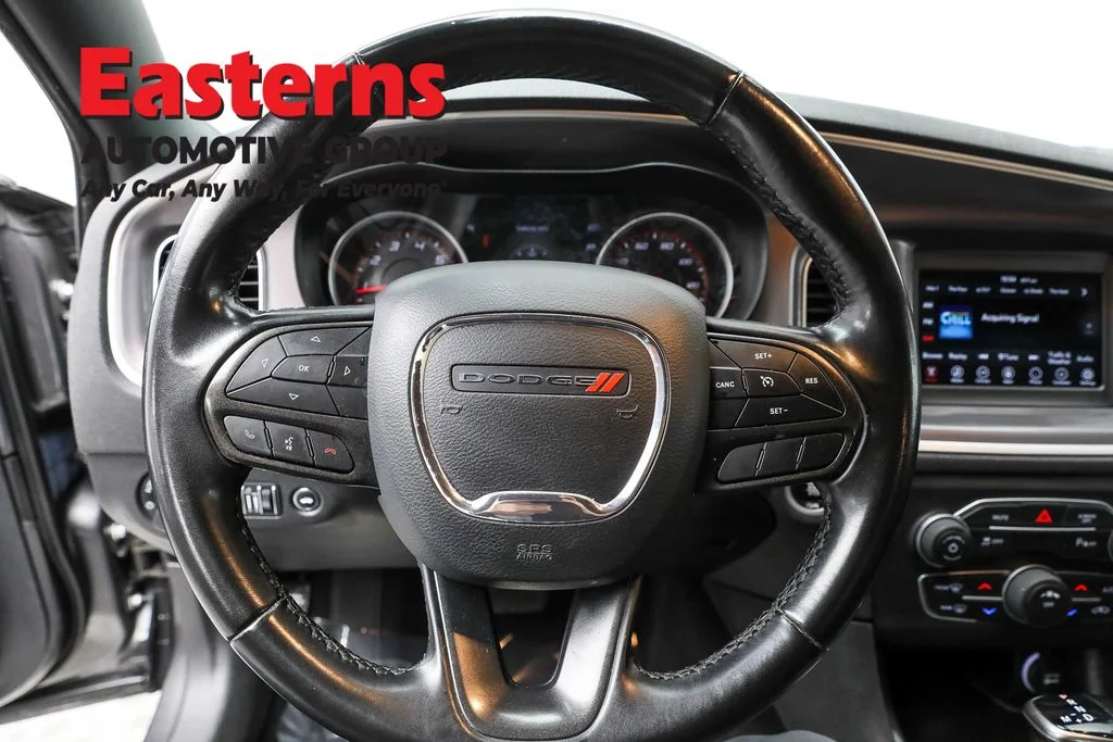 Used 2022 Gray Dodge SXT image 10