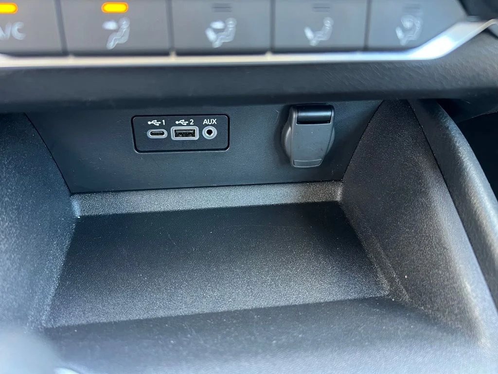 Used 2025 Black Nissan 2.5 SV image 17