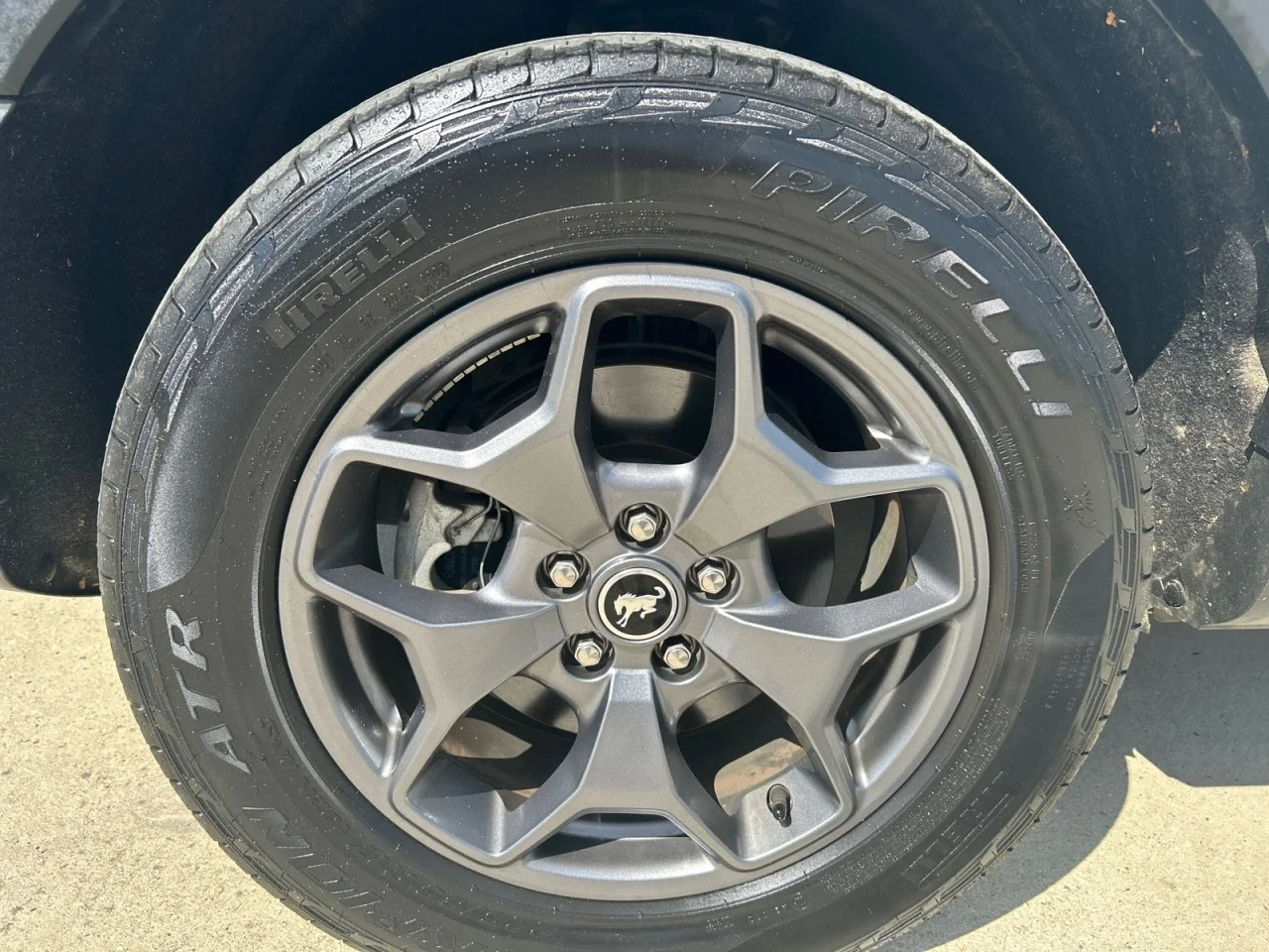 Used 2024 White Ford Badlands image 10