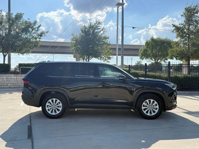 Certified Used 2026 MIDNIGHT BLACK METAL Toyota XLE image 41