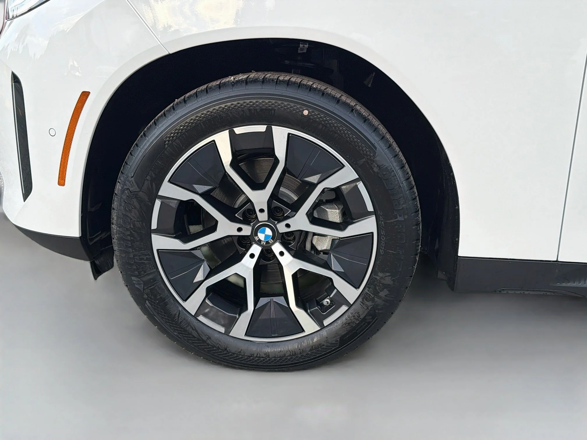 New 2026 Alpine White BMW 30 xDrive image 41