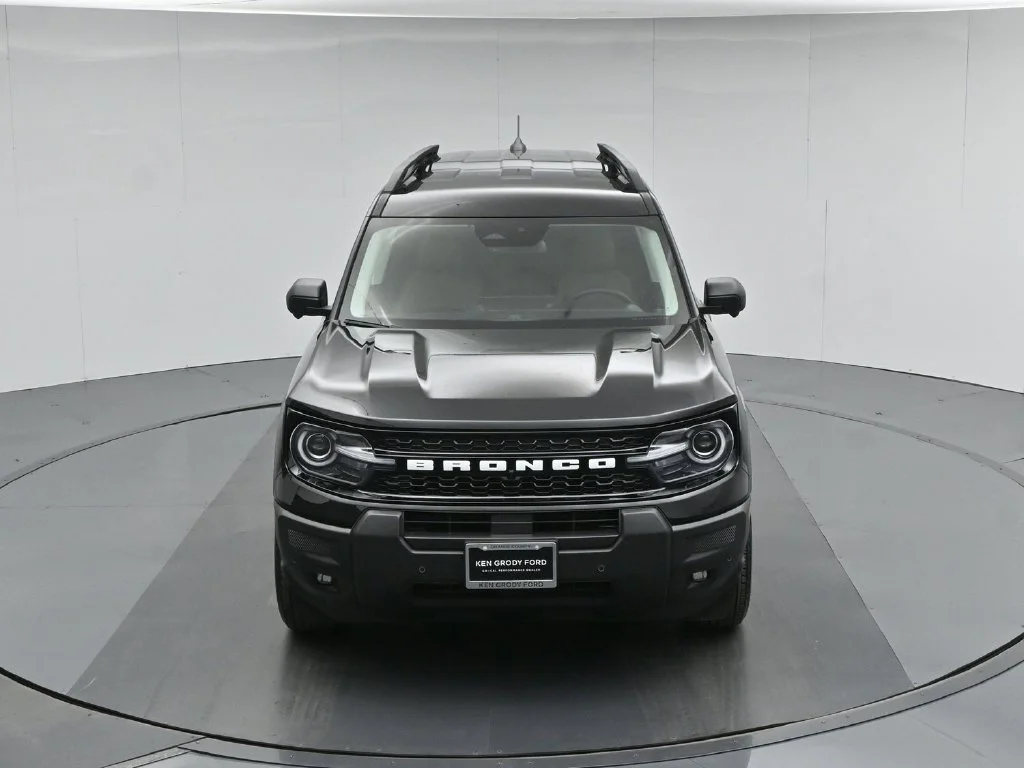 New 2026 Shadow Black Ford Outer Banks image 37