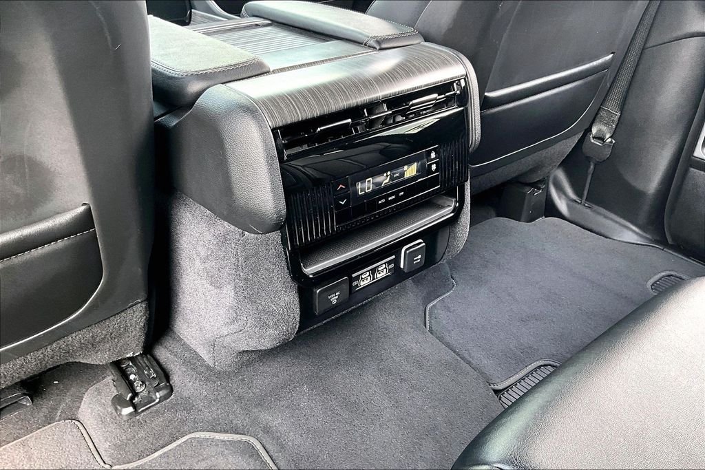 Used 2024 Black Jeep Series II image 25