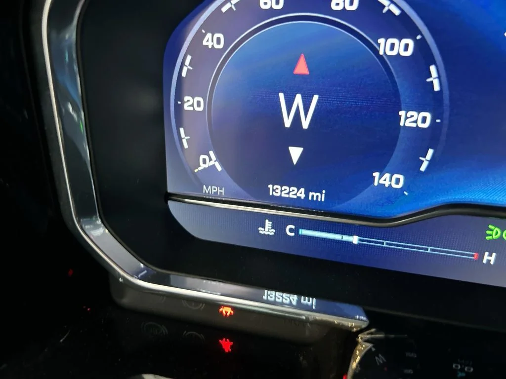 Used 2025 White Chevrolet ZR2 image 16