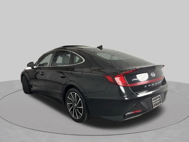 Used 2020 Black Hyundai Limited image 5