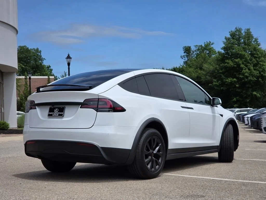 Used 2023 Pearl White Multi-Coat Tesla Standard Range image 19