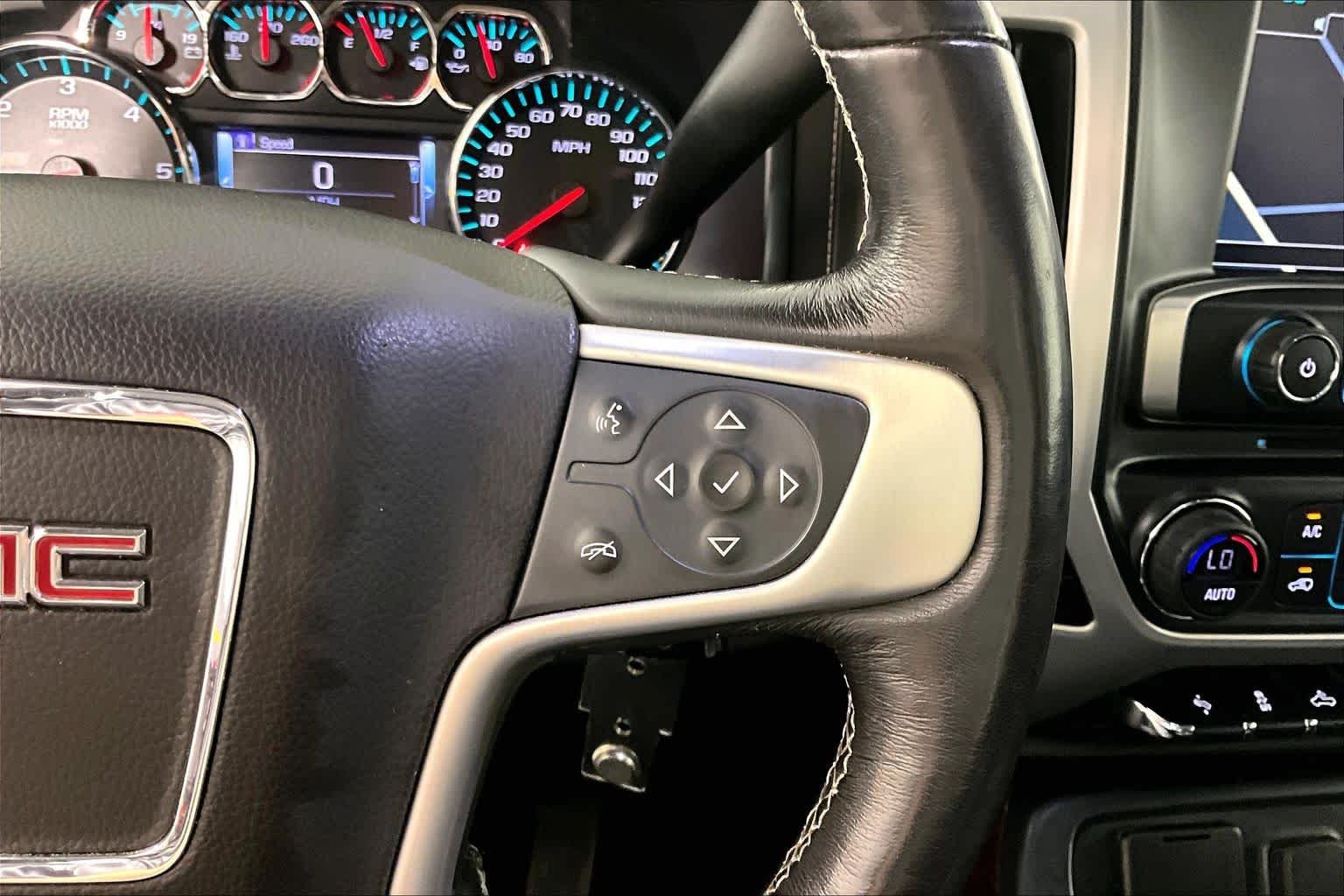 Used 2018 Onyx Black GMC SLT image 24