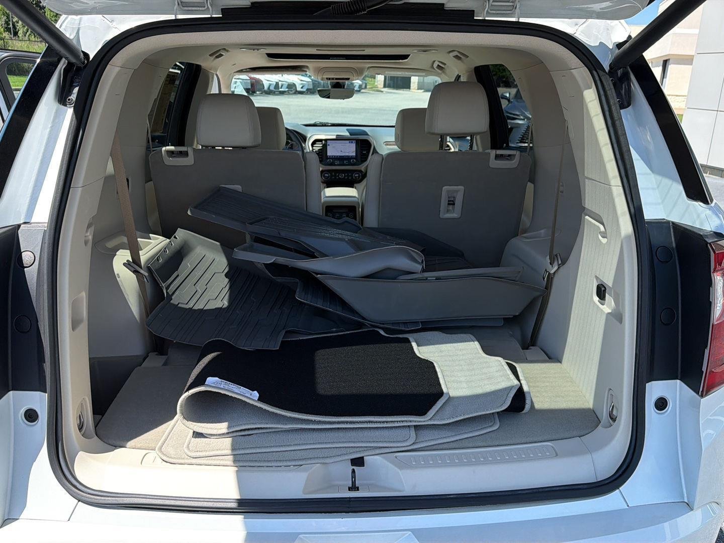 Used 2023 White Frost Tricoat GMC Denali image 36