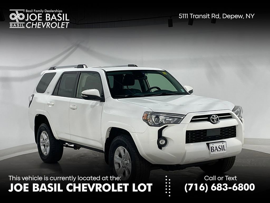 2022 Toyota 4Runner SR5 Premium 4WD V6's photo