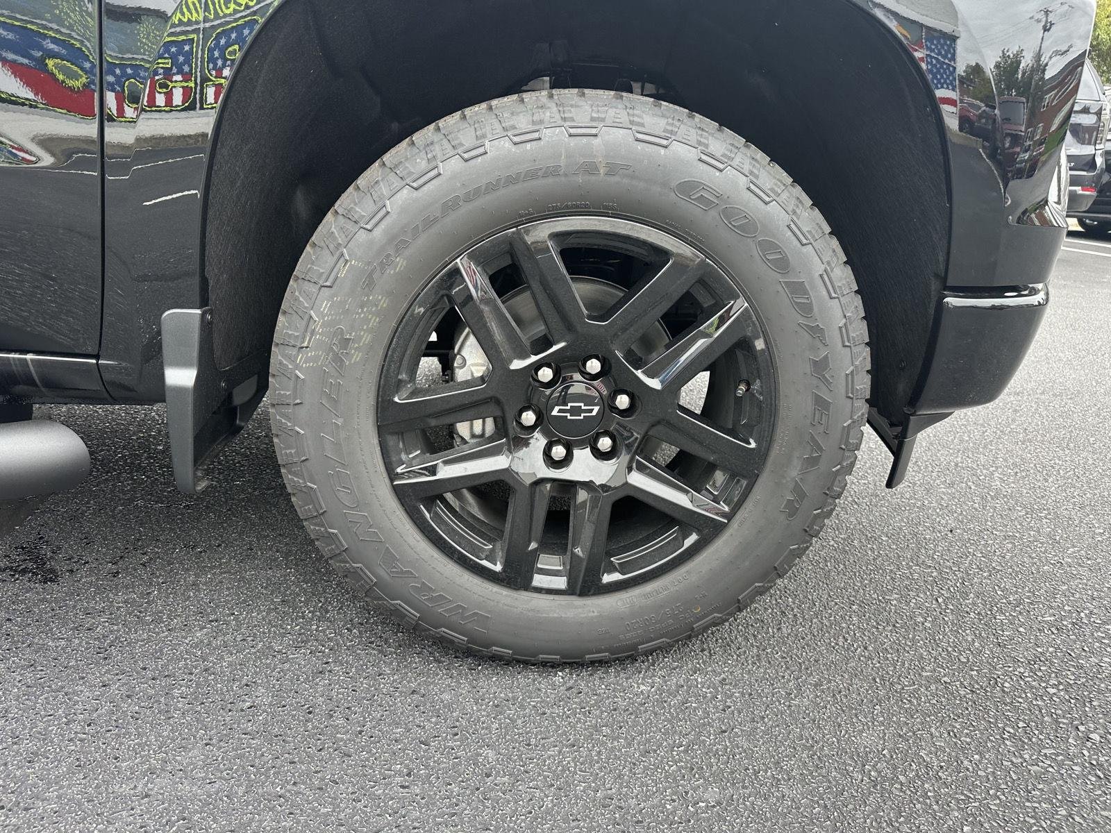 2026 Chevrolet Silverado 1500 Custom - Photo 9