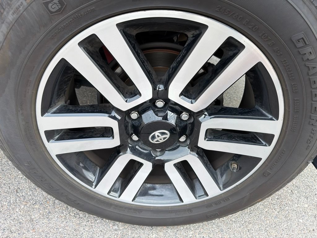 Used 2020 Nautical Blue Metallic Toyota Limited image 11