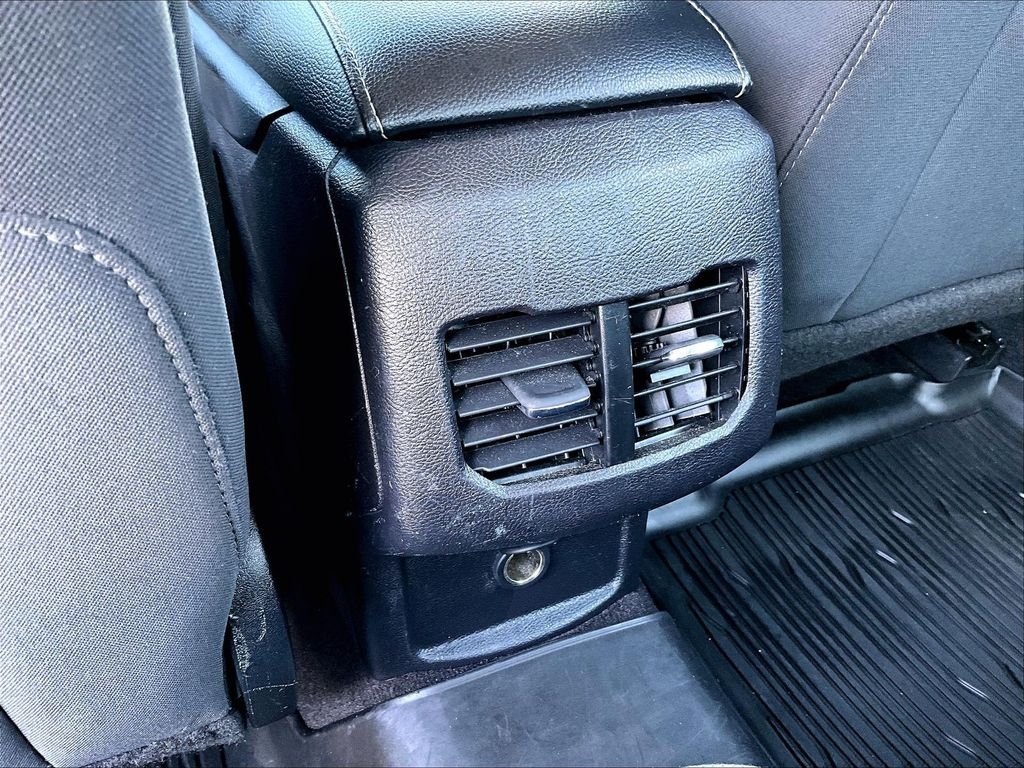Used 2019 White Ford SE image 28
