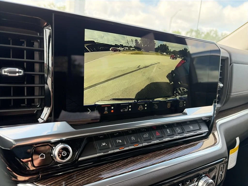 New 2026 Onyx Black GMC Elevation image 23