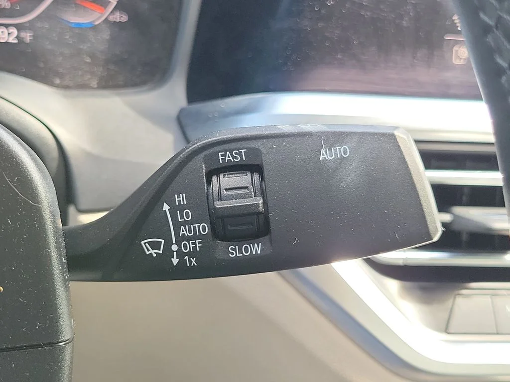 Used 2021 White BMW M440i xDrive image 35