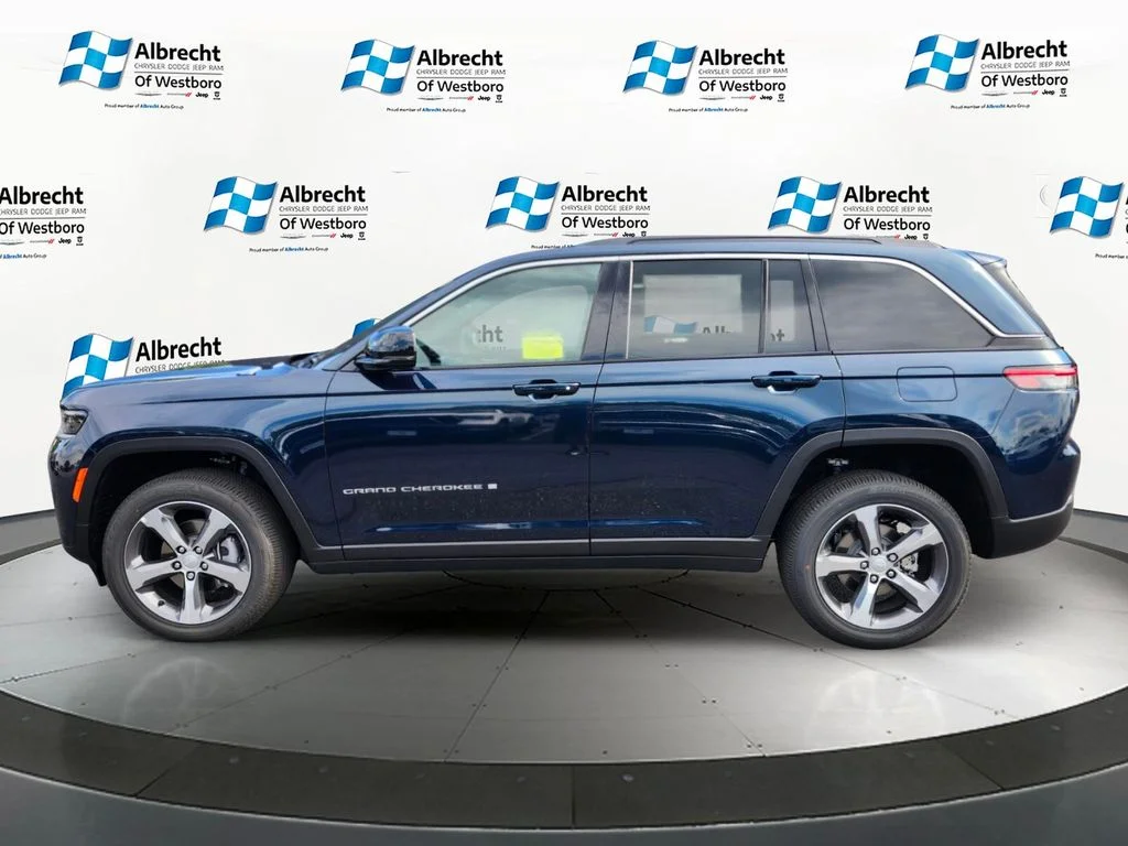 New 2026 Fathom Blue Pearlcoat Jeep Limited image 2