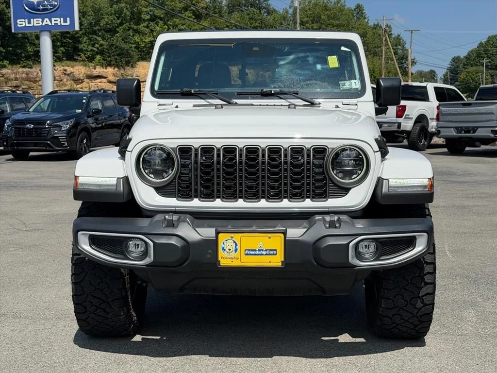 Used 2024 White Jeep Sport S image 16