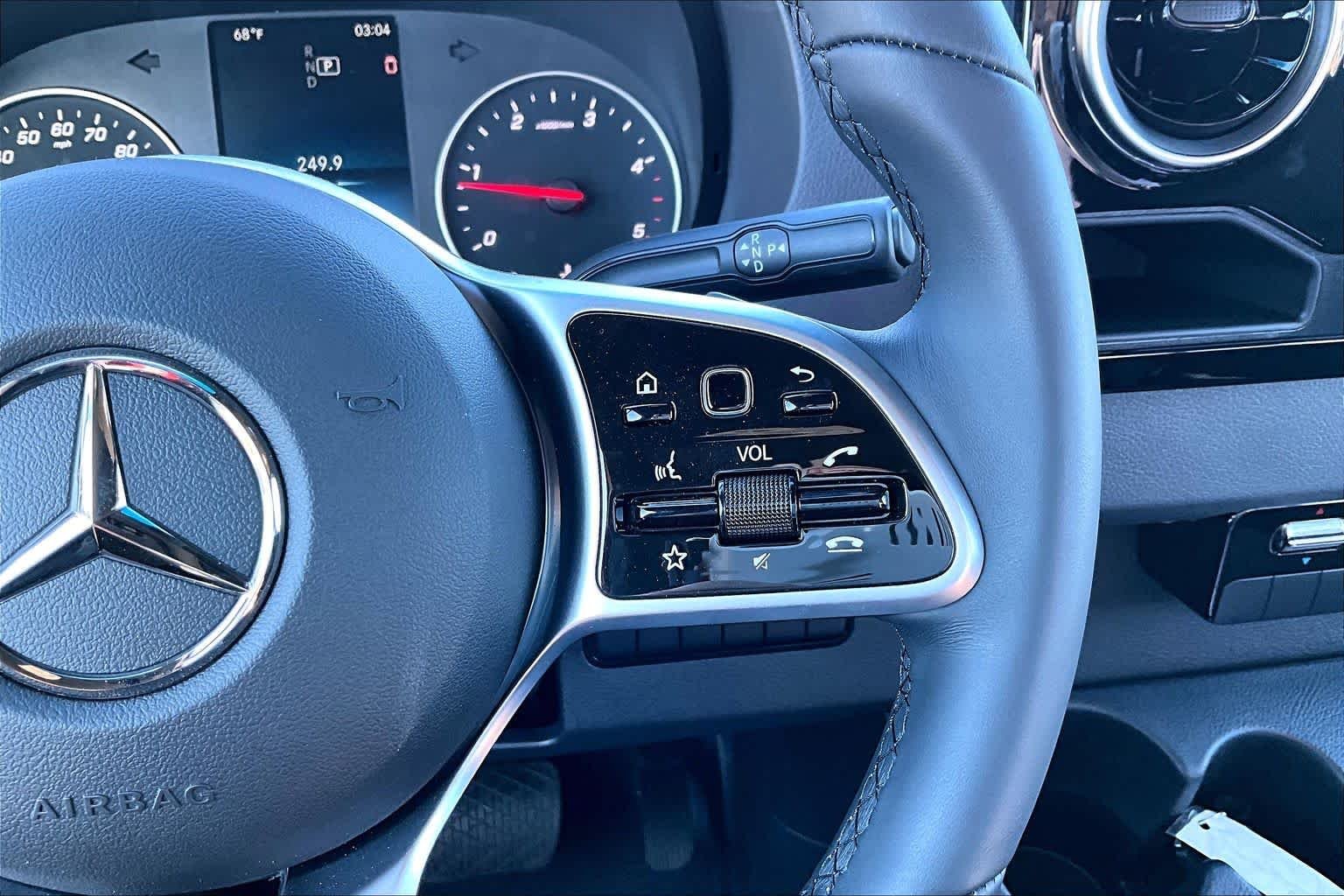 Used 2024 Arctic White Mercedes-Benz  image 24