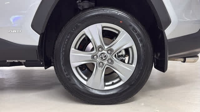 Used 2025 Silver Sky Metallic Toyota Hybrid XLE image 12