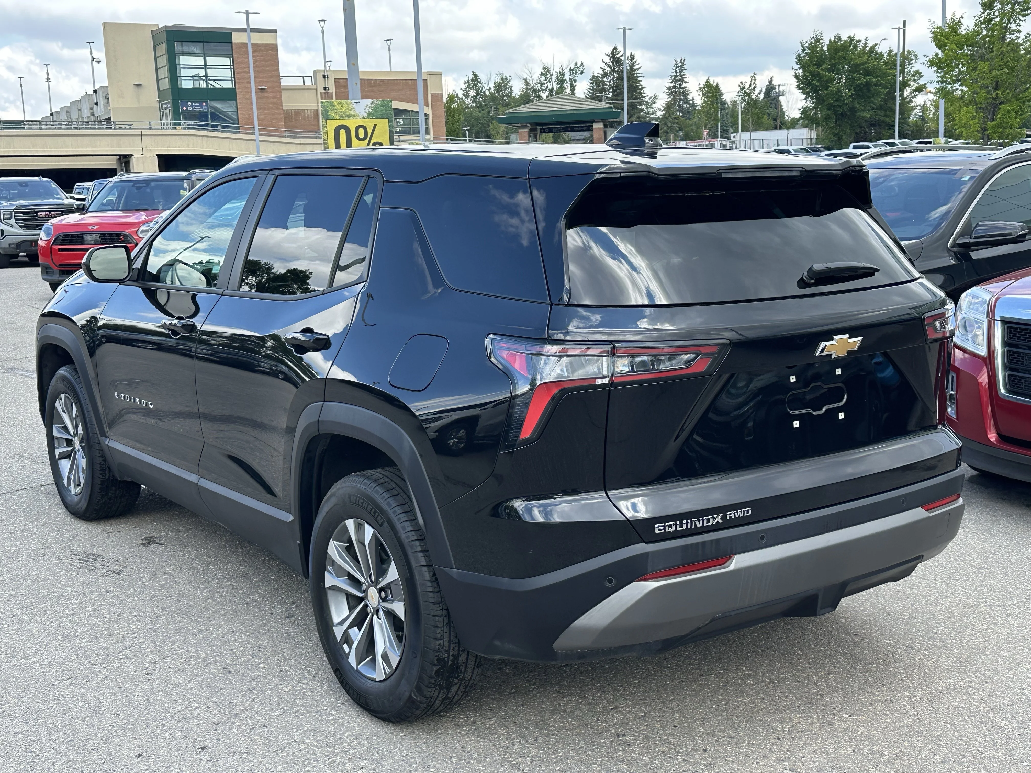 Certified Used 2026  Chevrolet AWD LT image 4