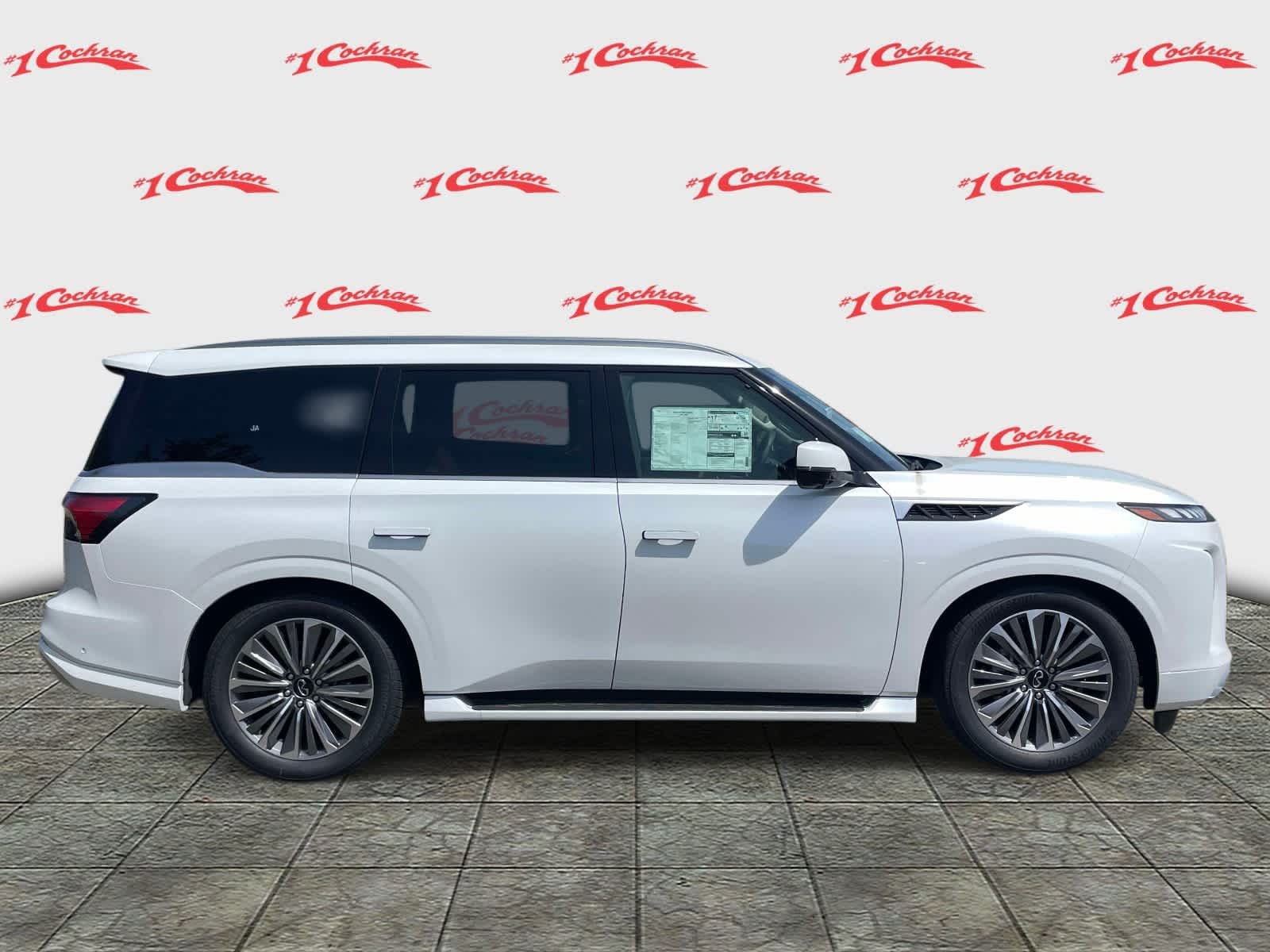 New 2026 Radiant White INFINITI LUXE image 6