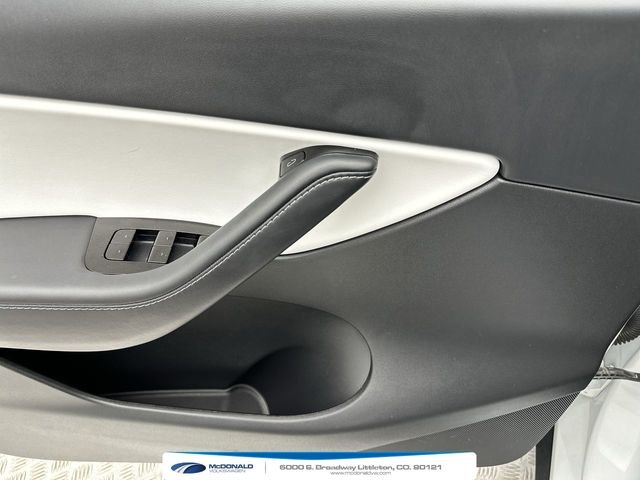Used 2020  Tesla Long Range image 13