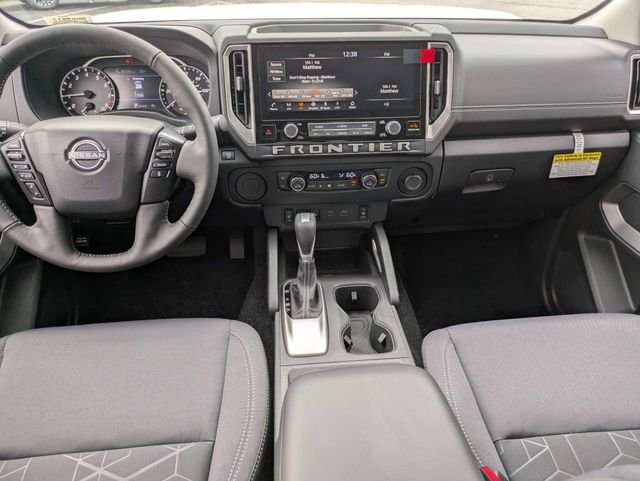 New 2026 Glacier White Nissan Crew Cab SV image 7