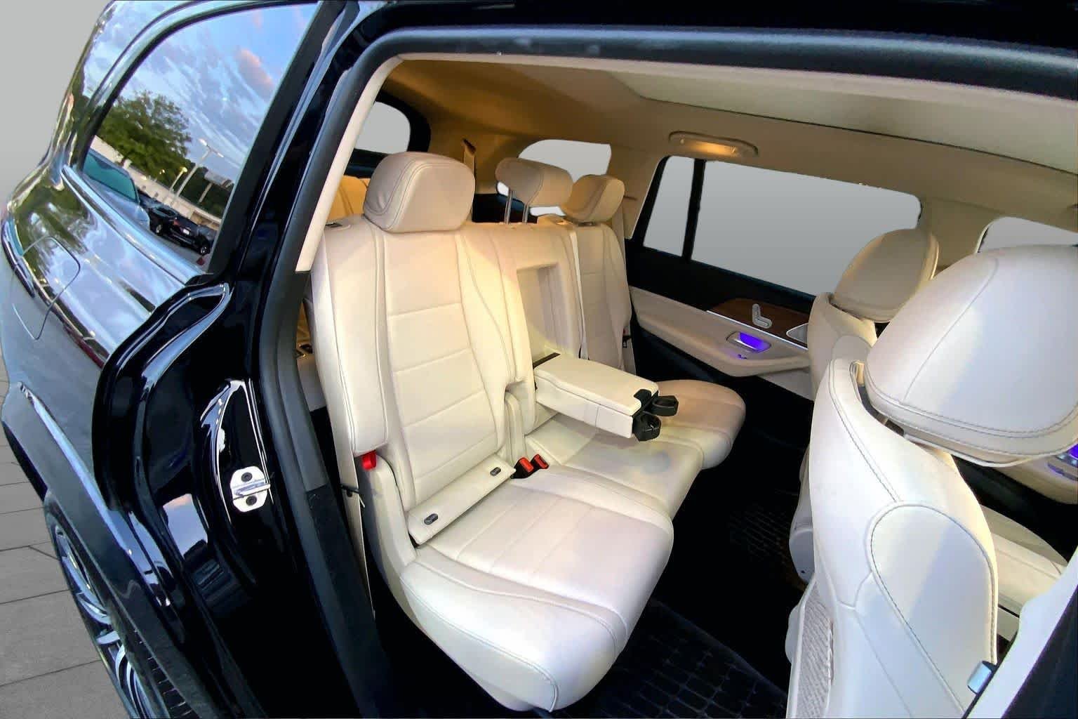 Used 2025 Twilight Blue Metallic Mercedes-Benz GLS 450 image 17
