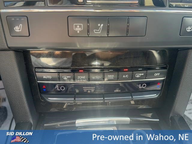 Used 2010 Black Mercedes-Benz E 350 Luxury image 18