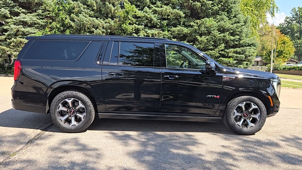 Used 2025 Black GMC AT4 Ultimate image 36