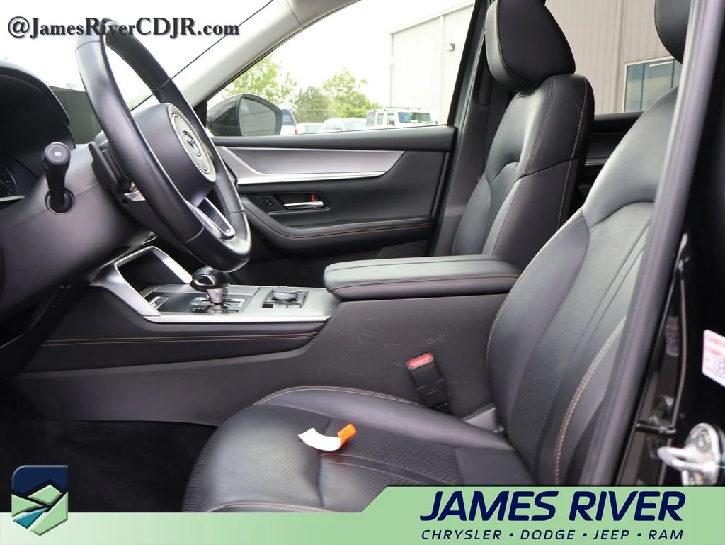 Used 2025 Black Mazda 3.3 Turbo Preferred image 23