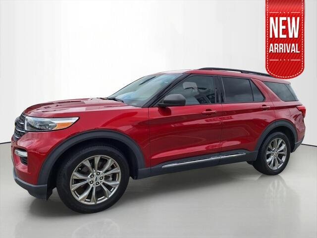2023 Ford Explorer XLT RWD's photo