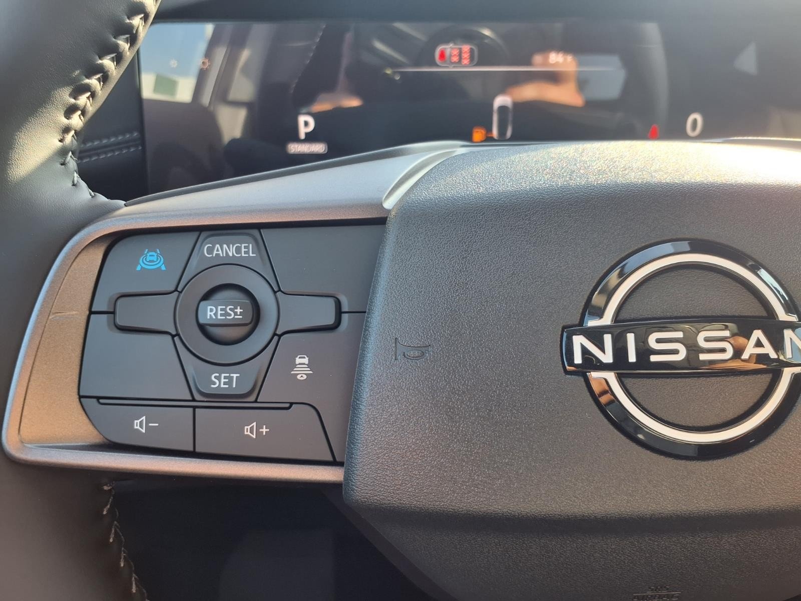 2027 Nissan Murano photo 16 of 24