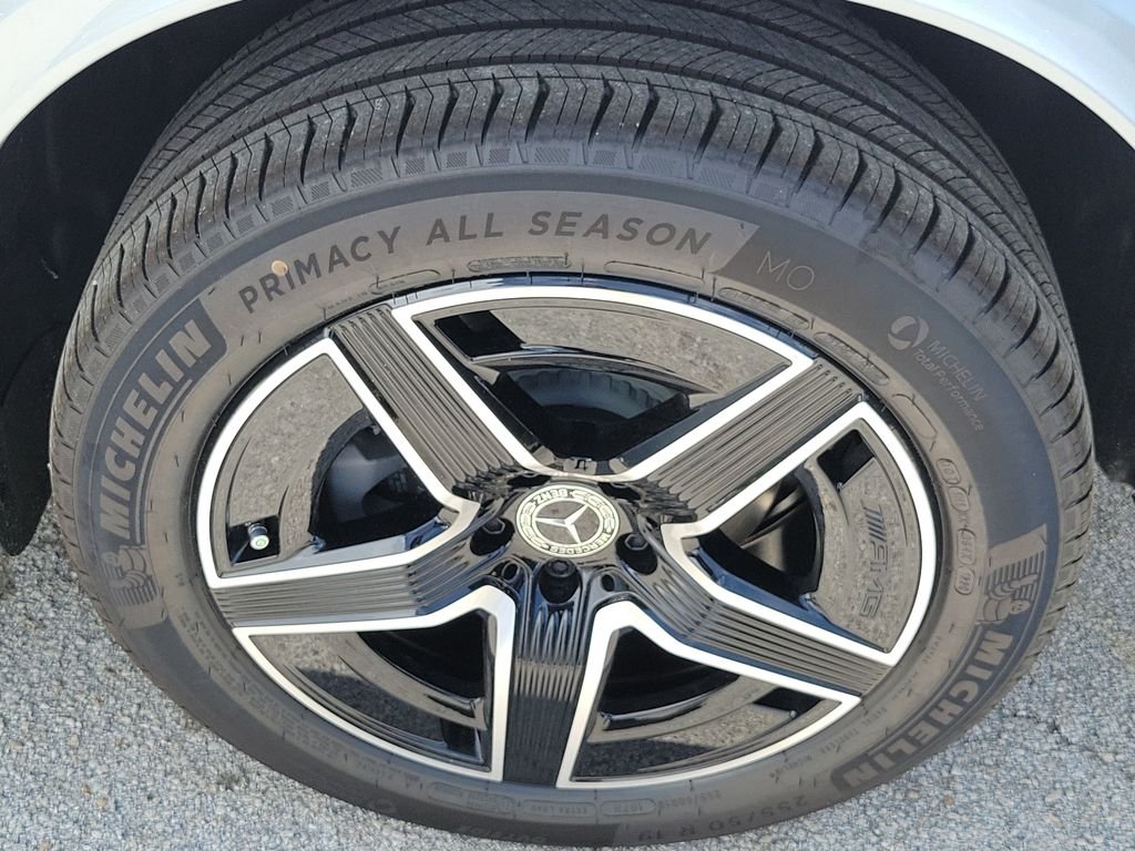 New 2027 Cirrus Silver Metallic Mercedes-Benz GLC 300 image 8