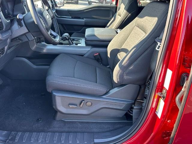 New 2025 Rapid Red Metallic Tinted Clearcoat Ford XLT image 9