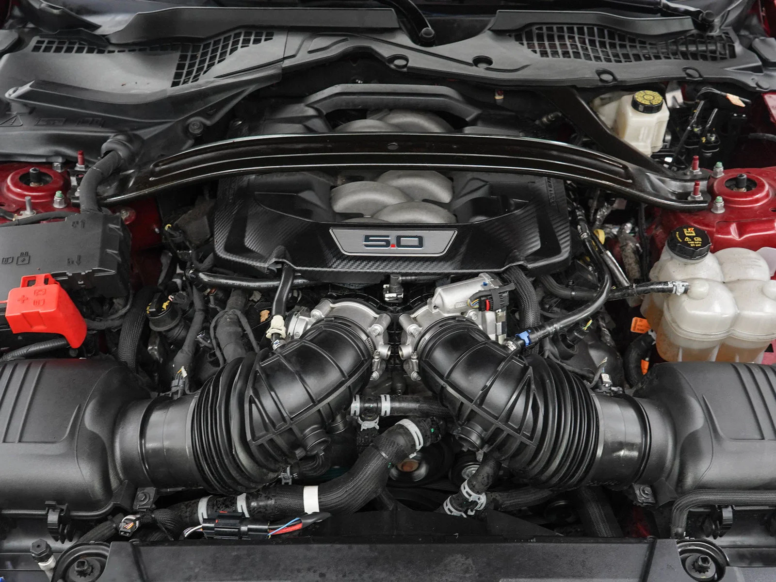 Used 2024 Red Metallic Ford GT Premium Fastback image 27