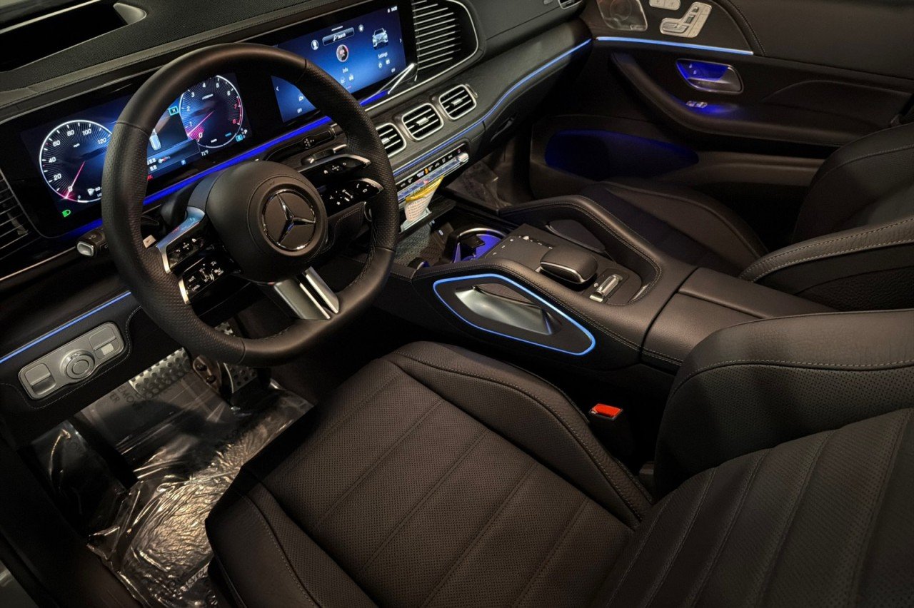 New 2026 MANUFAKTUR Alpine Grey Mercedes-Benz GLS 580 4MATIC® SUV image 9
