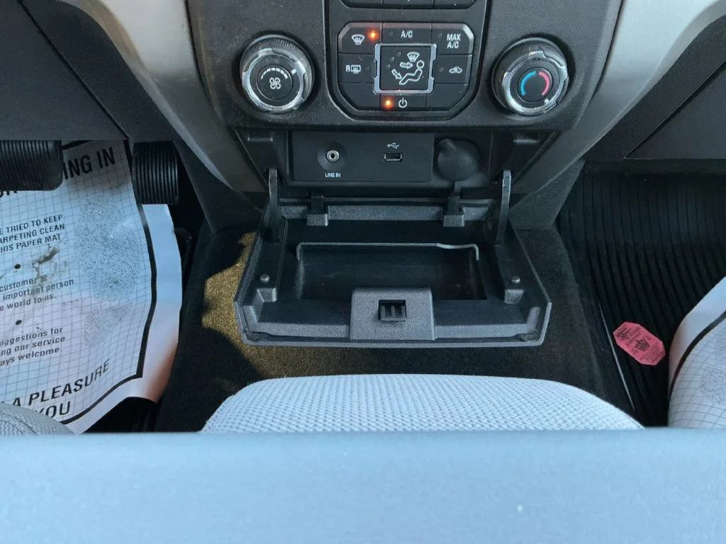 Used 2013 White Ford XLT image 22