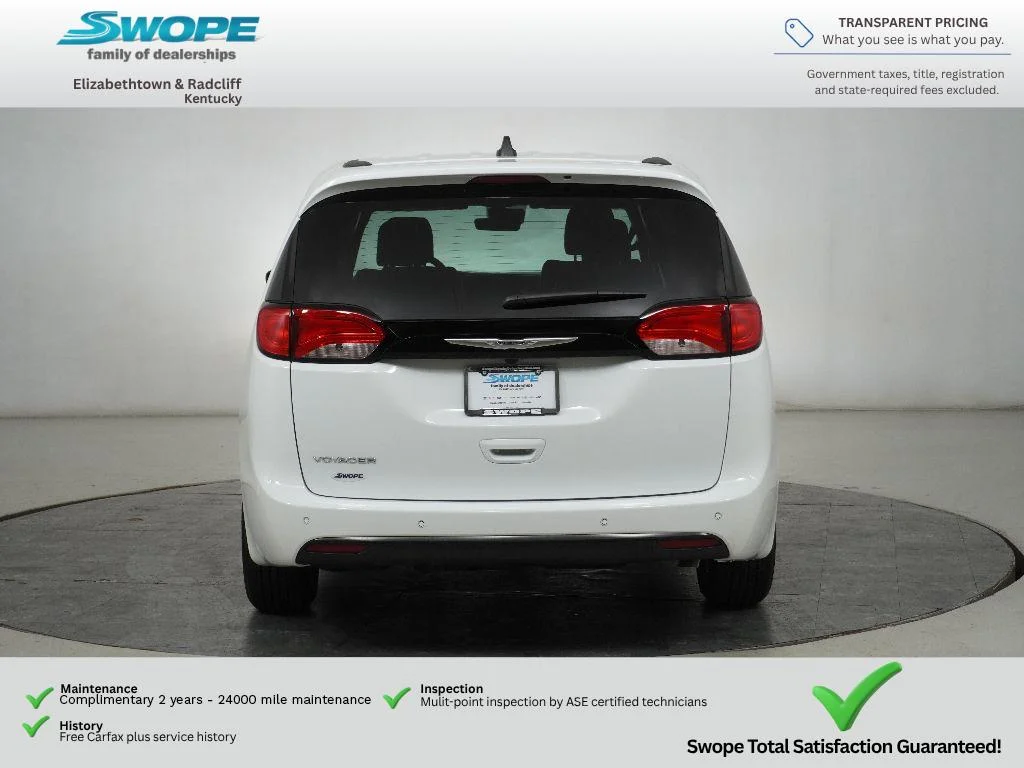 New 2026 Bright White Clear-Coat Exterior Paint Chrysler LX image 4
