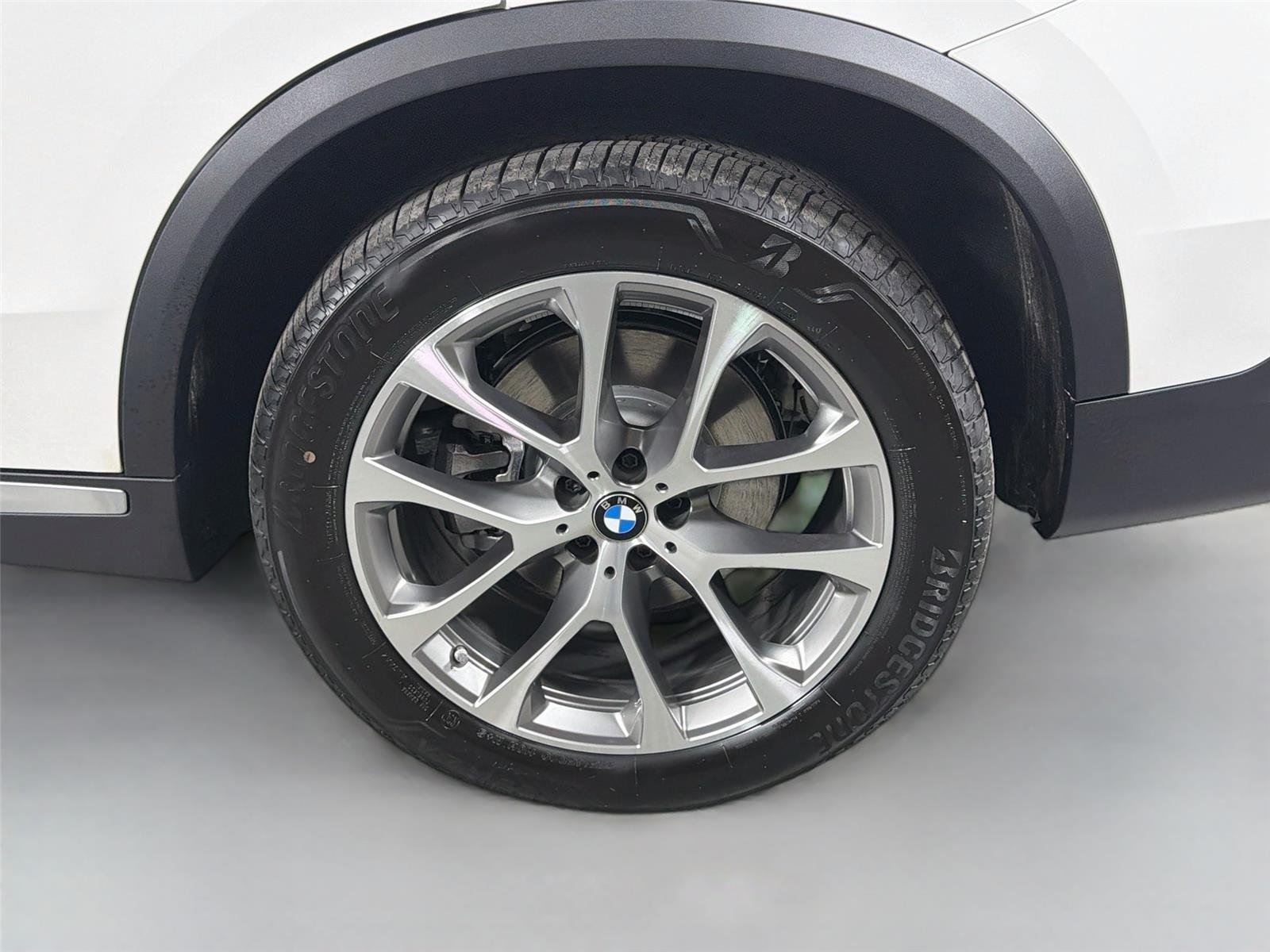 New 2026 Alpine White BMW xDrive40i image 33